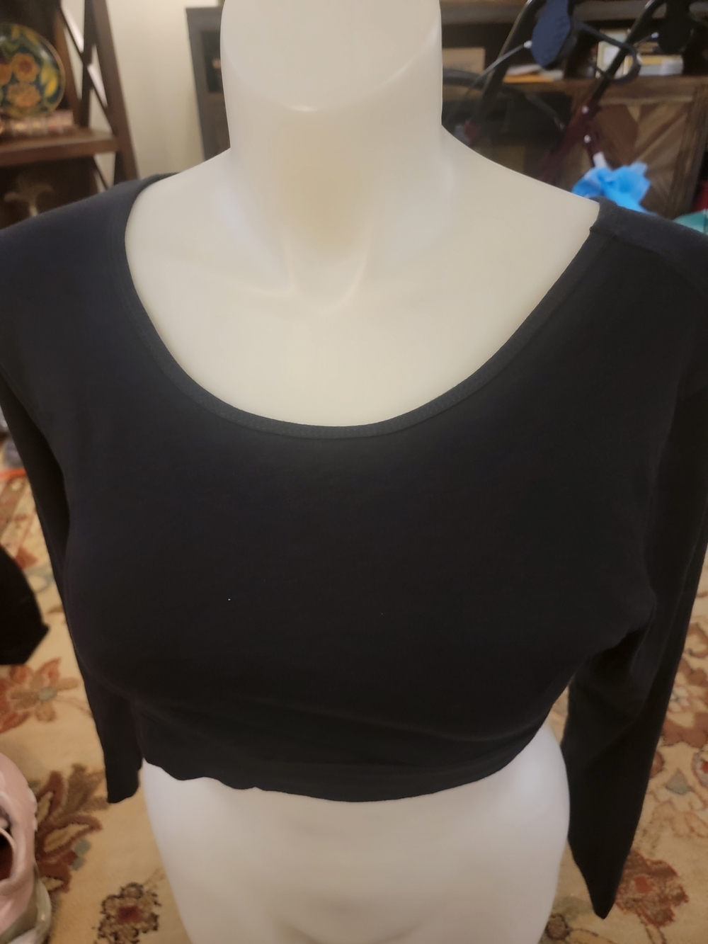 NEW NWOT Black Long-Sleeve Scoop Neck Women's Top